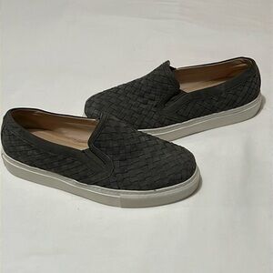 M. GEMI The Cerchio Woven Leather Sneaker in Grey Nubuck